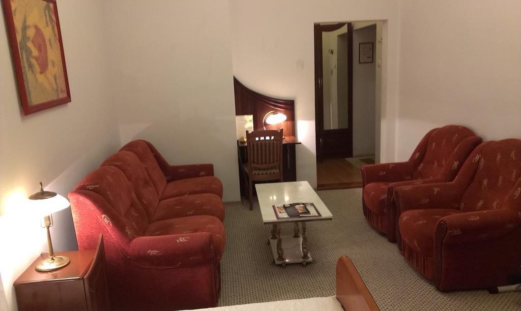 Hotel Bristol Tarnow Room photo