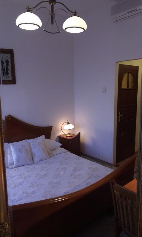 Hotel Bristol Tarnow Room photo