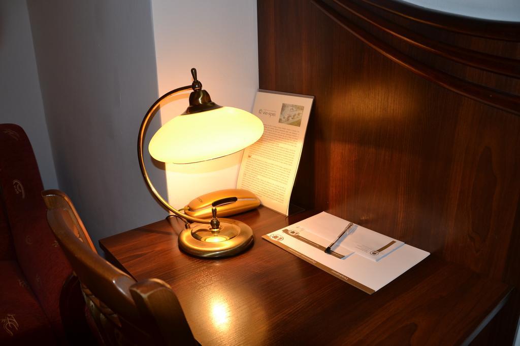 Hotel Bristol Tarnow Room photo