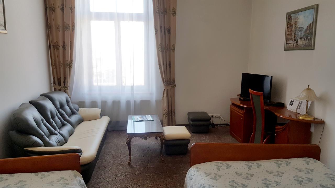 Hotel Bristol Tarnow Exterior photo